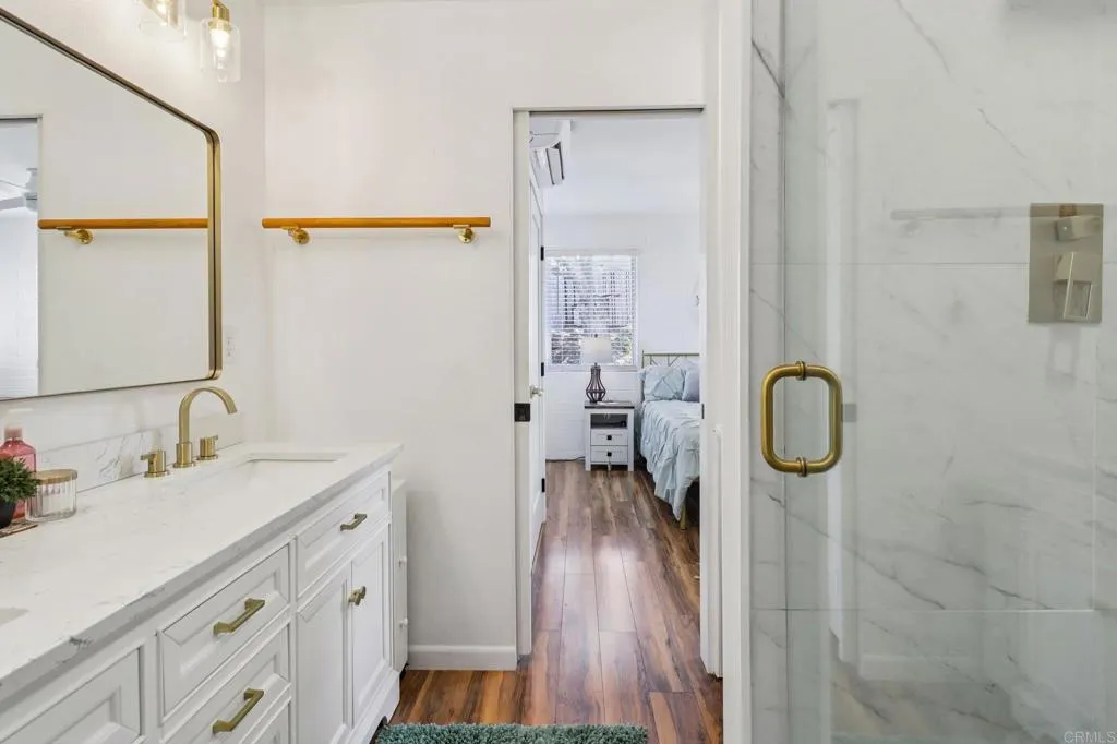 2068 Camino Culebra, Vista, California 92084 home-pic-52